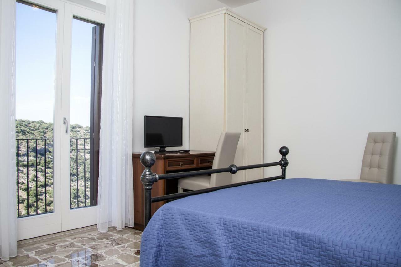 Bframe Cornice Barocca Raguse Extérieur photo
