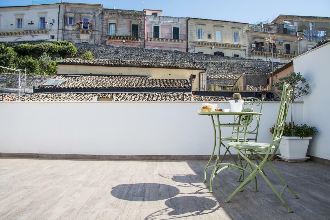 Bframe Cornice Barocca Raguse Extérieur photo