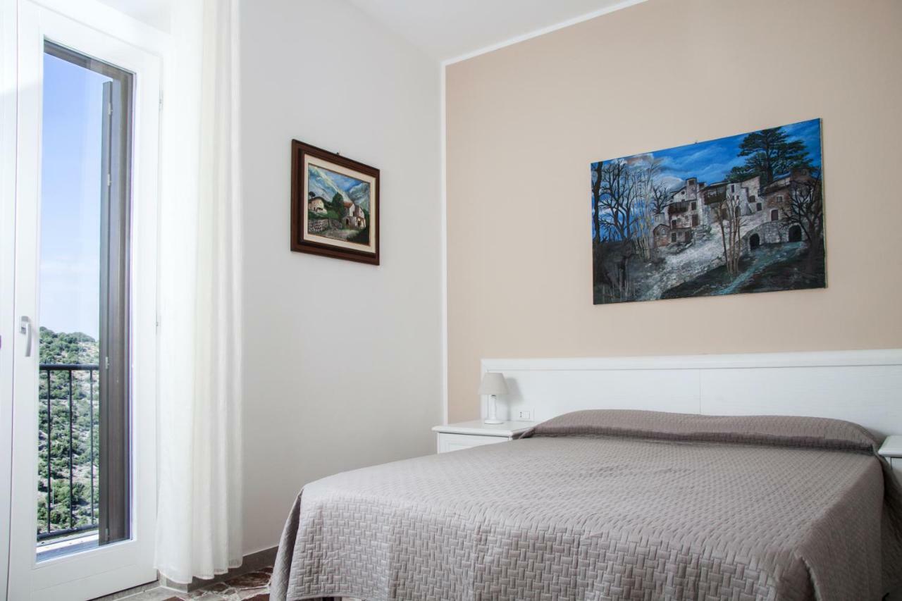 Bframe Cornice Barocca Raguse Extérieur photo